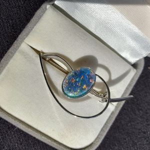 Opal beauty brooch Sydney Australia in box